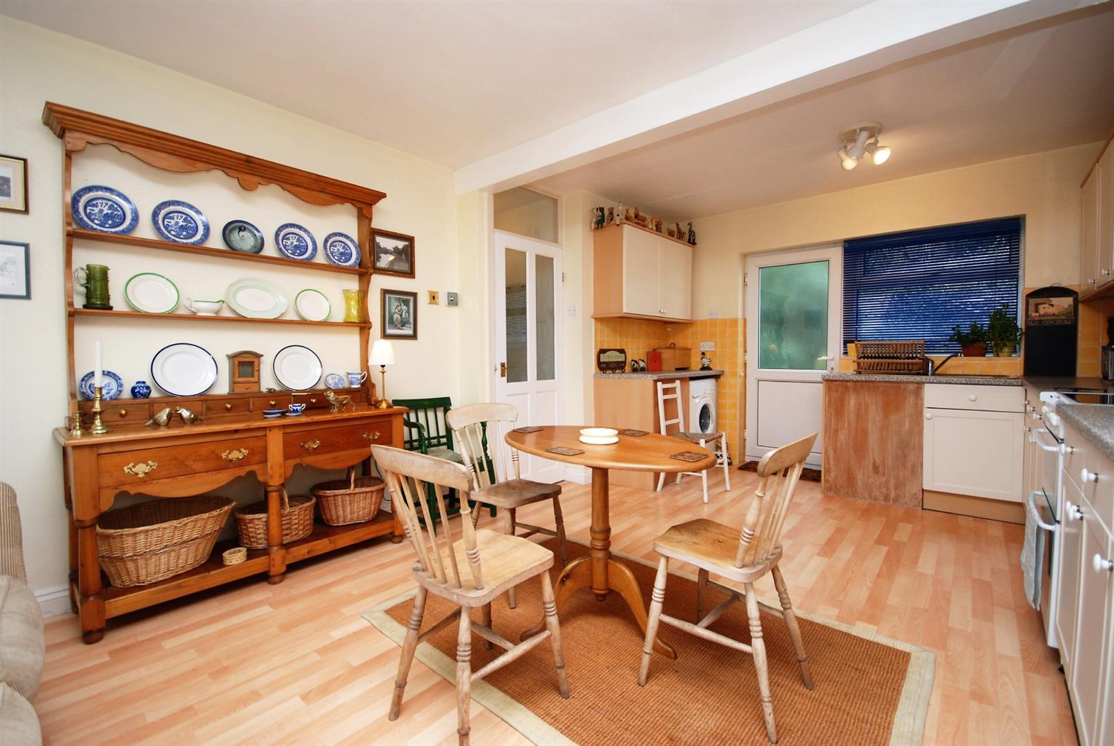 Geraints Way, Cowbridge, Vale of Glamorgan, CF71 7AY